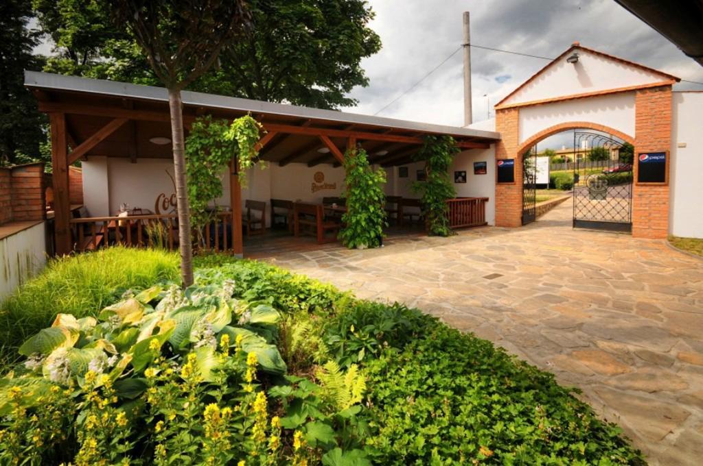 Restaurant Na Statku מלון Náměšť nad Oslavou